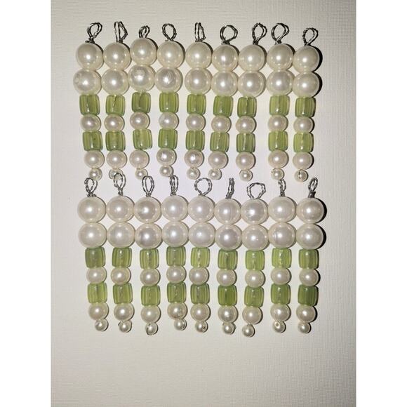 Set of 18 Handmade Christmas Ornaments 3" Pearl w/Mint Color Beads w/ Cute Box - Picture 3 of 6